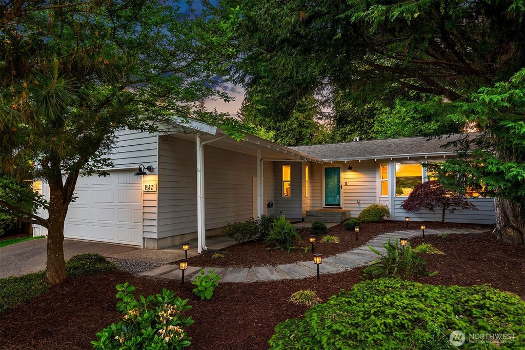 1517 3rd Place, Kirkland, WA 98033