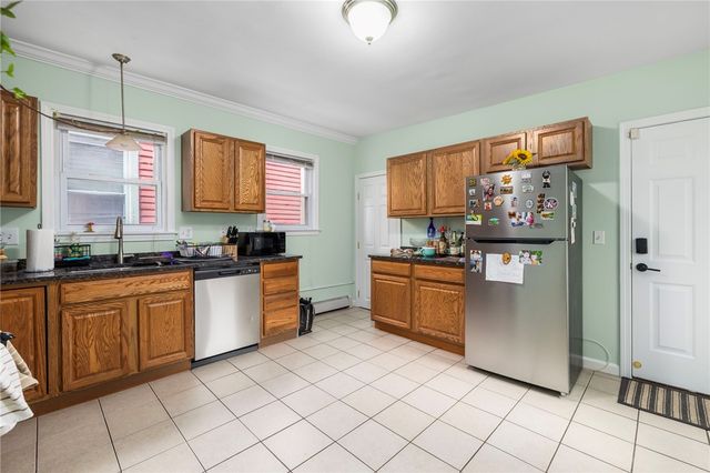 89 Knowles Street, Providence, RI 02906