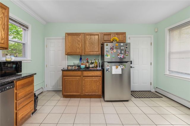 89 Knowles Street, Providence, RI 02906