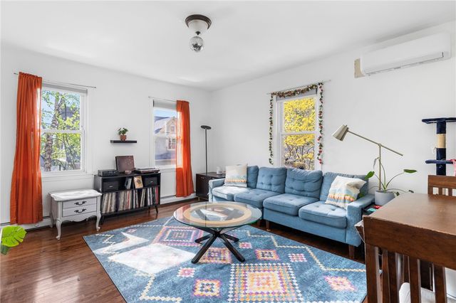 89 Knowles Street, Providence, RI 02906