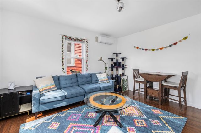 89 Knowles Street, Providence, RI 02906