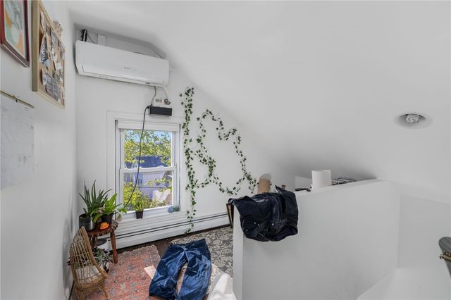 89 Knowles Street, Providence, RI 02906