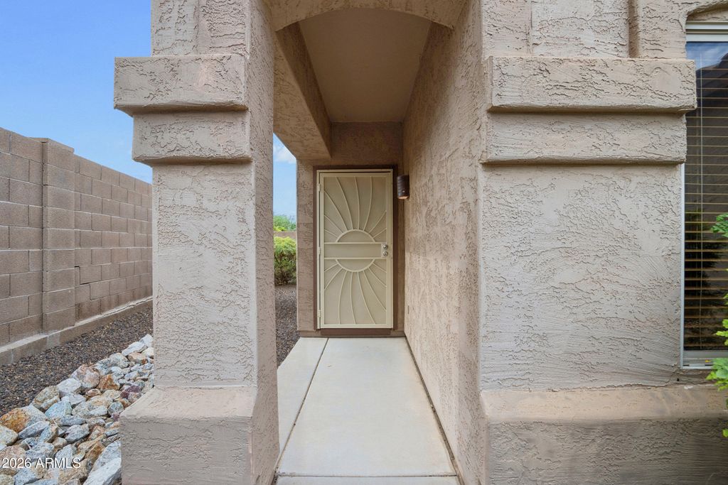 524 E RED ROCK Trail, San Tan Valley, AZ 85143 — photo 4