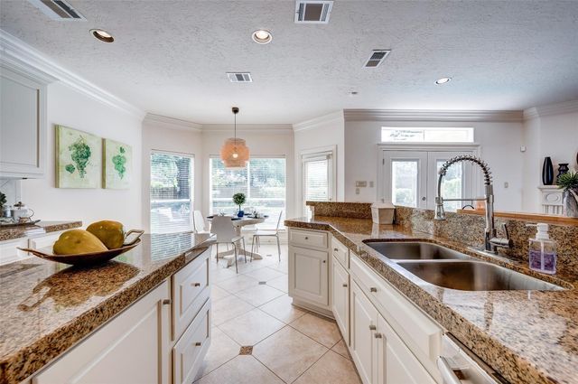 1743 Cottage Landing Lane, Houston, TX 77077