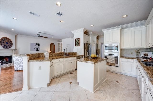 1743 Cottage Landing Lane, Houston, TX 77077