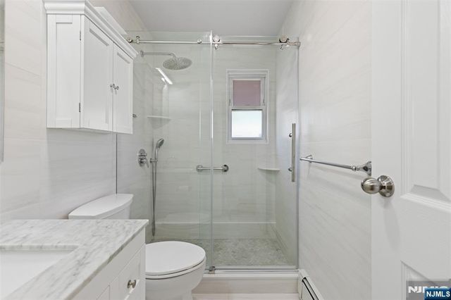 4D Lakeview 4D, Leonia, NJ 07605