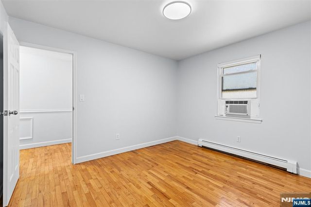 4D Lakeview 4D, Leonia, NJ 07605