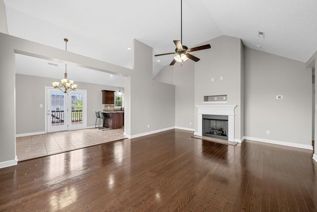 305 Ferdinand Ln, Oak Grove, KY 42262