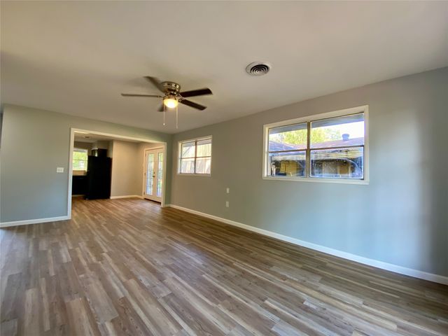 5839 W Canal Boulevard, Shreveport, LA 71108