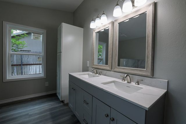 614 Coates Street, Ozona, TX 76943