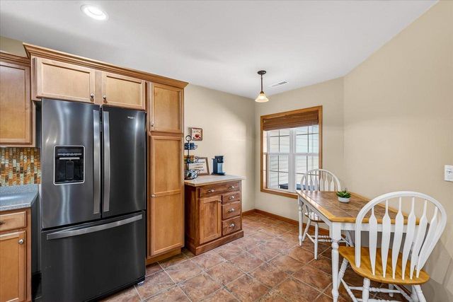 72 Northlight Way, Fitchburg, WI 53711