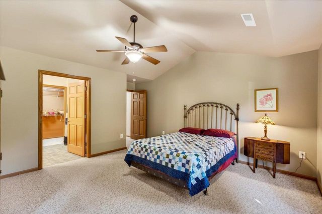 72 Northlight Way, Fitchburg, WI 53711