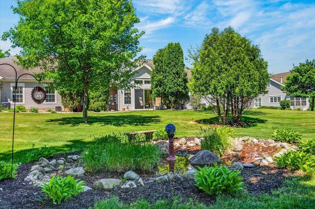 72 Northlight Way, Fitchburg, WI 53711