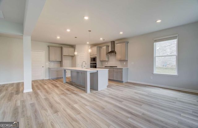 188 Compass Road, Hampton, GA 30228