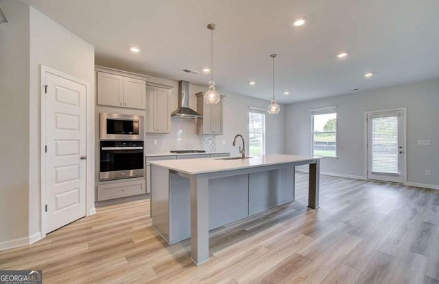 188 Compass Road, Hampton, GA 30228