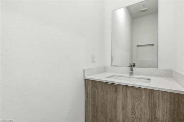 1253 Argosy RD, Labelle, FL 33935