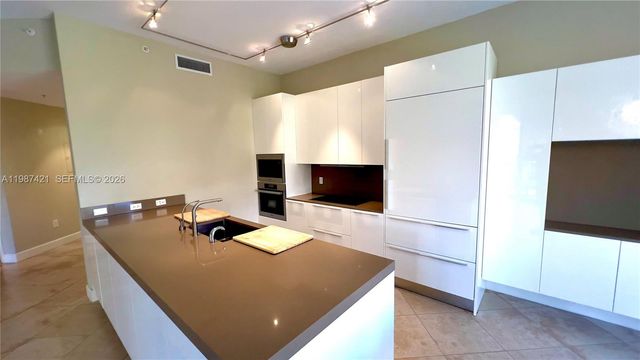 55 Merrick Way 825, Coral Gables, FL 33134