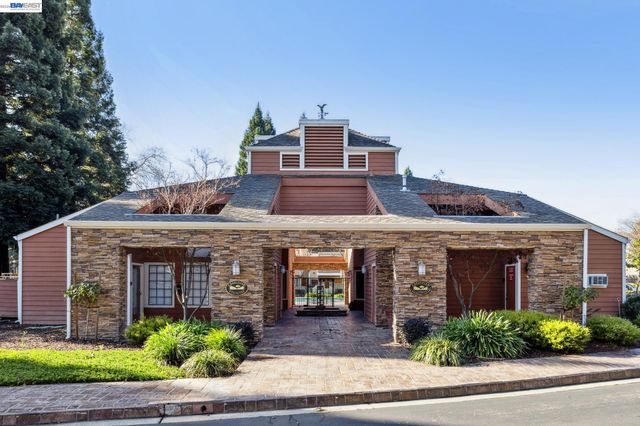 182 Eastridge Dr, San Ramon, CA 94582