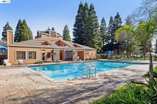182 Eastridge Dr, San Ramon, CA 94582