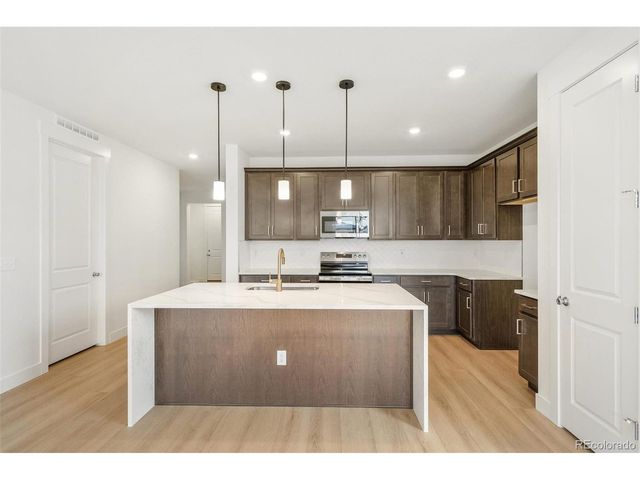 20665 E 57th Dr, Aurora, CO 80019