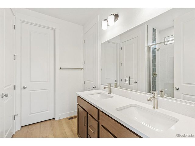 20665 E 57th Dr, Aurora, CO 80019