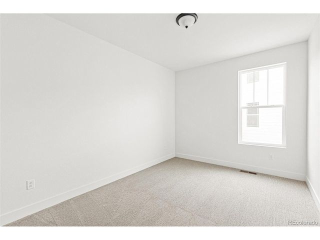 20665 E 57th Dr, Aurora, CO 80019