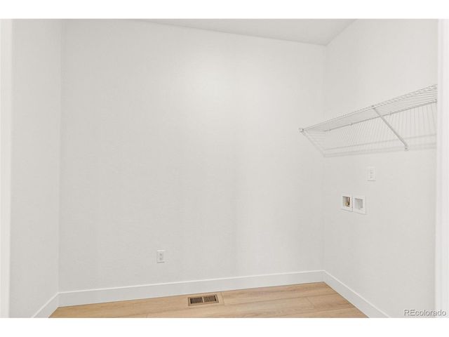 20665 E 57th Dr, Aurora, CO 80019