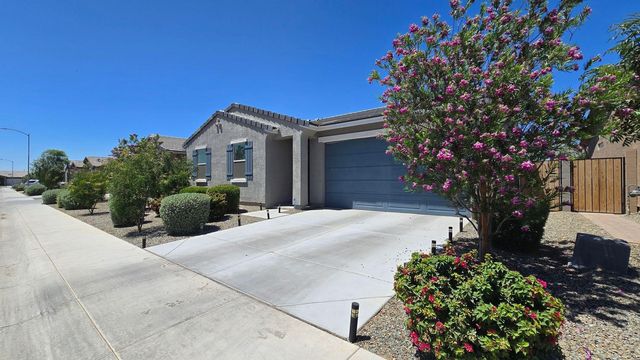 8820 W Agora Lane, Tolleson, AZ 85353