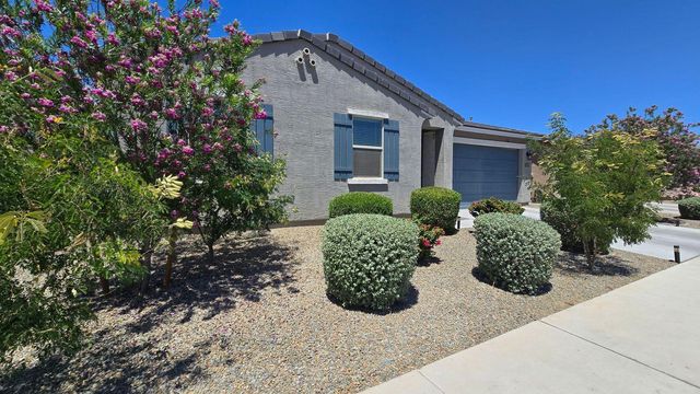 8820 W Agora Lane, Tolleson, AZ 85353