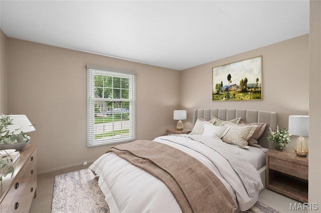 15645 Dresden Lake Court, Chesterfield, MO 63017