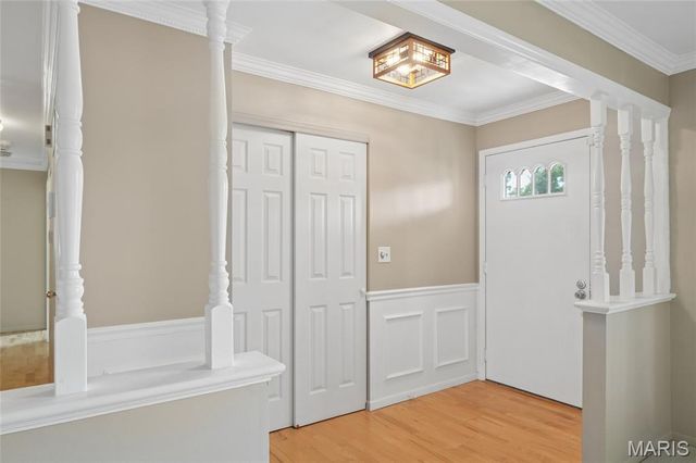 15645 Dresden Lake Court, Chesterfield, MO 63017