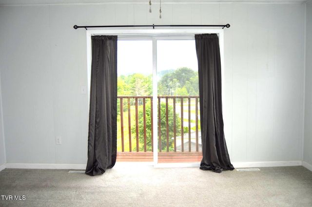 1805 King College Road E6, Bristol, TN 37620