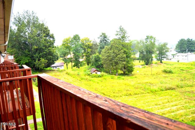 1805 King College Road E6, Bristol, TN 37620