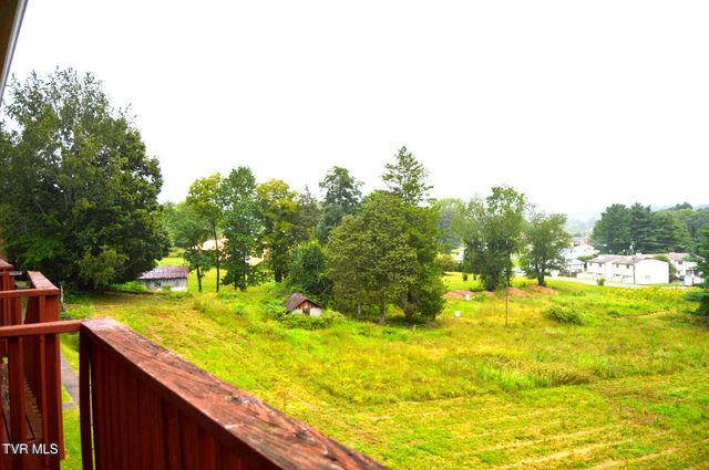1805 King College Road E6, Bristol, TN 37620