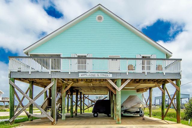 172 Rosethorne Ln, Grand Isle, LA 70358