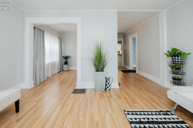 1026 Western Avenue, Fremont, OH 43420