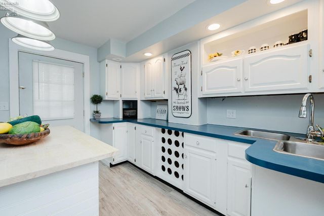 1026 Western Avenue, Fremont, OH 43420