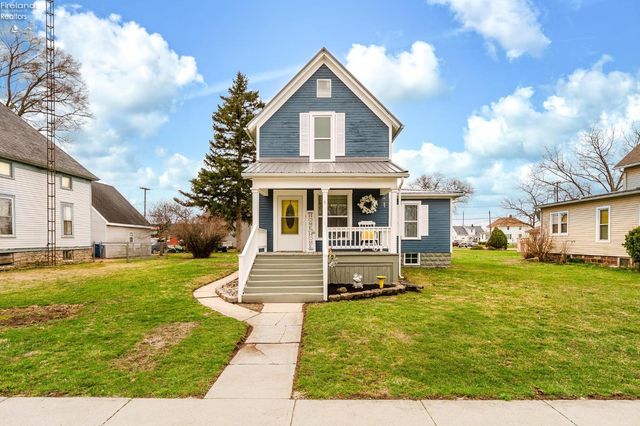 1026 Western Avenue, Fremont, OH 43420