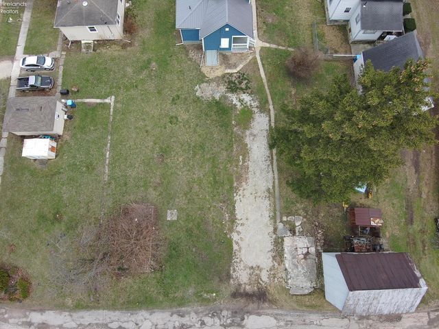 1026 Western Avenue, Fremont, OH 43420