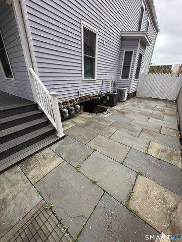 8 Haviland Street A, Norwalk, CT 06854
