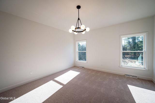 32 Heritage Way, Bethlehem, NY 12158