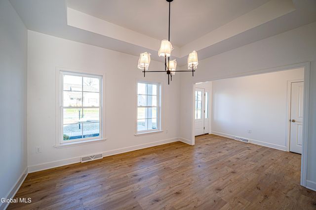 32 Heritage Way, Bethlehem, NY 12158