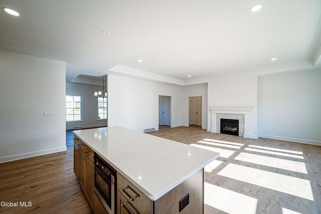 32 Heritage Way, Bethlehem, NY 12158