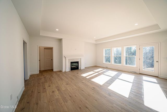 32 Heritage Way, Bethlehem, NY 12158