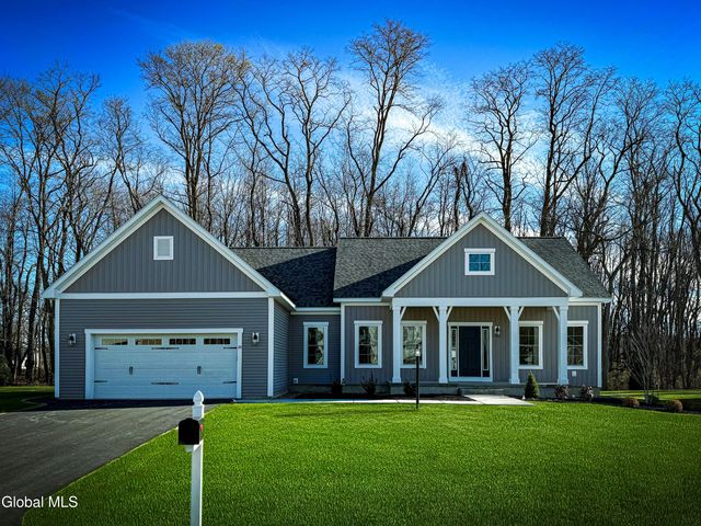 32 Heritage Way, Bethlehem, NY 12158