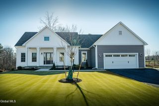 32 Heritage Way, Bethlehem, NY 12158