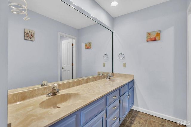 3725 E Tamarron Drive, Bloomington, IN 47408