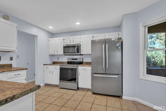 3725 E Tamarron Drive, Bloomington, IN 47408
