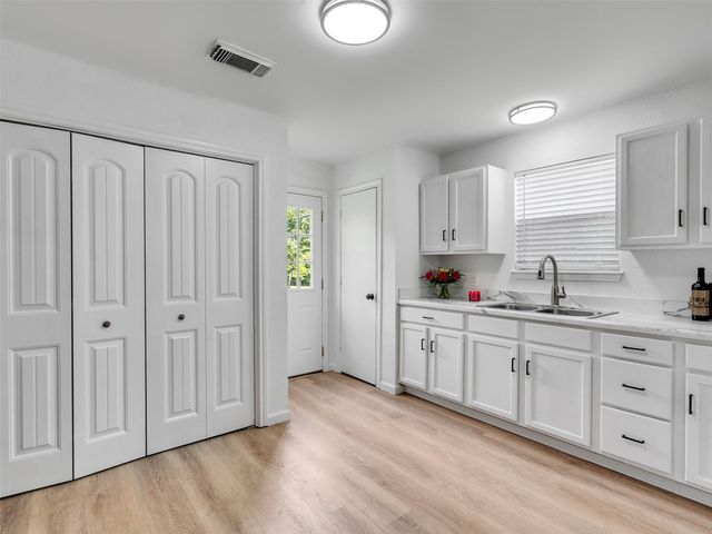 3206 Ridgefield Road, La Porte, TX 77571