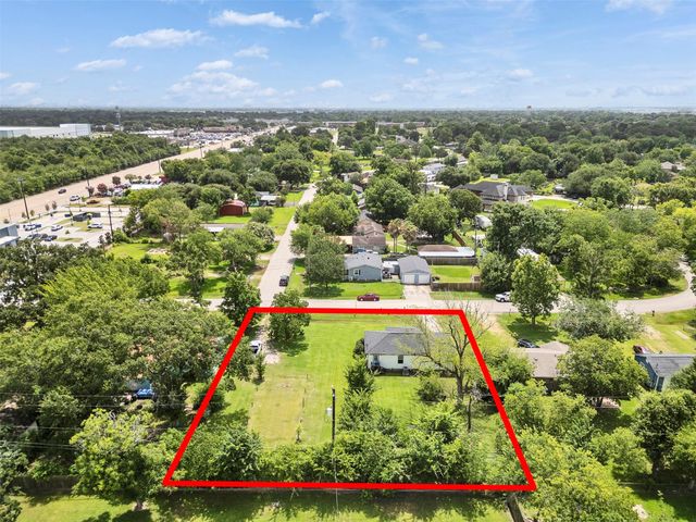 3206 Ridgefield Road, La Porte, TX 77571